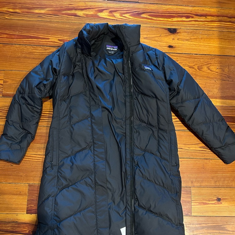 Women’s Patagonia jacket, size L